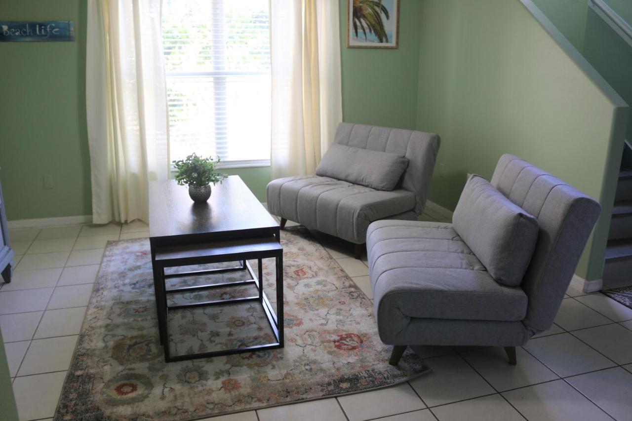Surfside Paradise Retreat - 3Br And 2Ba Duplex, Grill, Dog Friendly - Close To The Beach! Melbourne Dış mekan fotoğraf